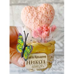 Кошничка с ароматно розово сърце – подаръче за гости Кошничка с ароматно розово сърце – подаръче за гости