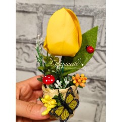 Мини кошничка с жълто лале